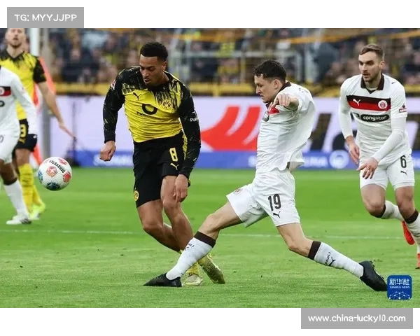 多特蒙德3-2绝杀圣保利，埃姆雷詹补时点射制胜